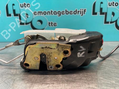 Front right lock TOYOTA RAV 4 I (_A1_) 2.0 4WD (SXA10, SXA11) | BP28298102C97 