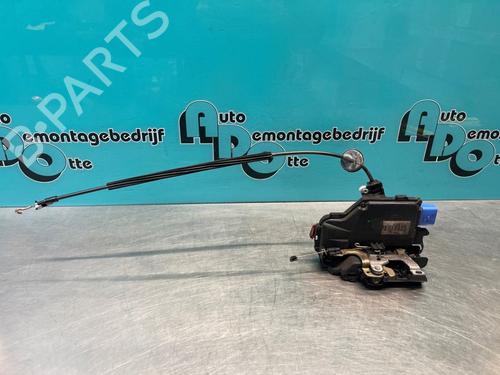 Used Front right lock VW CADDY III Box Body/MPV (2KA, 2KH, 2CA, 2CH) 2.0 SDI (70 hp) 28297970