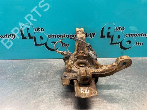 Used Right front steering knuckle OPEL ZAFIRA / ZAFIRA FAMILY B (A05) 2.2 (M75) (150 hp) 28298726