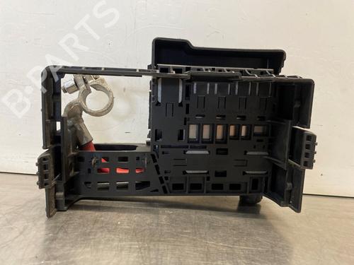 Fuse box OPEL MERIVA B MPV (S10) 1.7 CDTI (75) | BP29586243E1 