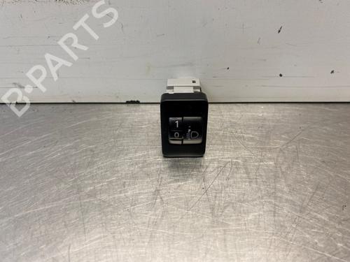 Used Switch MITSUBISHI MIRAGE / SPACE STAR VI Hatchback (A0_A) 1.0 (A05A) (71 hp) 30656171