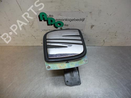 Used Tailgate handle SEAT IBIZA III (6L1) 1.9 TDI (100 hp) 19599746