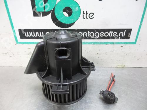 Used Heater blower motor CITROËN C4 Coupe (LA_) 1.6 16V (109 hp) 19613292