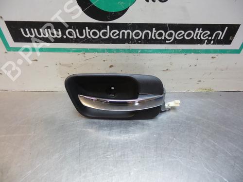 Used Front right exterior door handle CHRYSLER 300C (LX, LE) 2.7 (193 hp) 19610642