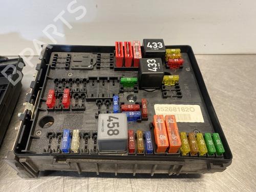 Fuse box VW GOLF V (1K1) 1.6 FSI | BP28300480E1 