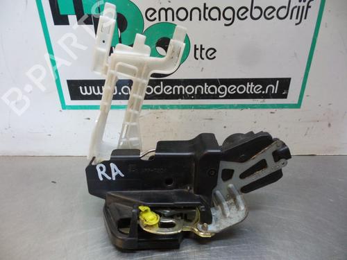 Used Rear right lock HYUNDAI SANTA FÉ I (SM) 2.0 (135 hp) 19609748