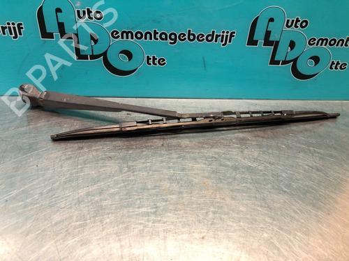 Used Front windshield wiper arm FIAT DUCATO Van (280_) 2.4 D (72 hp) 28305566