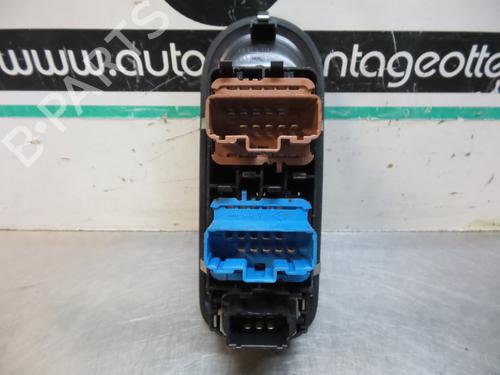 Switch RENAULT CLIO III (BR0/1, CR0/1) 1.6 16V (BR05, BR0B, BR0Y, BR15, BR1J, BR1M, BR1Y, CR0B,... | BP19610496I30 