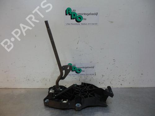 Used Gear lever Gear lever FORD FIESTA V (JH_, JD_) 1.25 16V (70 hp) 19604305 19604305