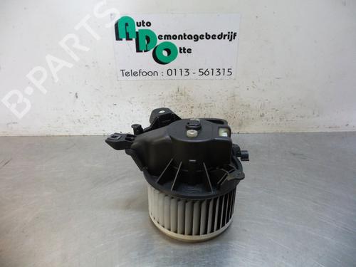 Used Heater blower motor FIAT GRANDE PUNTO (199_) 1.4 (199AXB11, 199AXB1A, 199BXB1A, 199AXL1A) (77 hp) 19596728