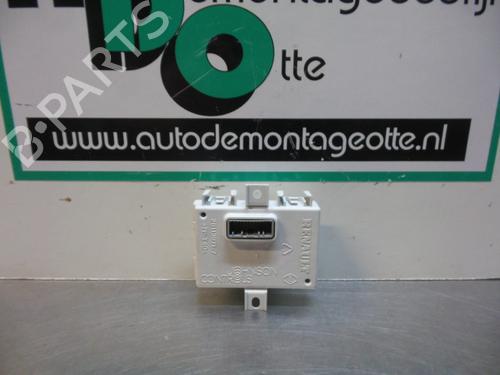 Elektronisk modul RENAULT CLIO III (BR0/1, CR0/1) 1.2 16V (BR02, BR0J, BR11, CR02, CR0J, CR11) (75 hp) 19606167