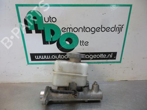 Used Brake master cylinder HYUNDAI SANTA FÉ I (SM) 2.0 (135 hp) 19609784