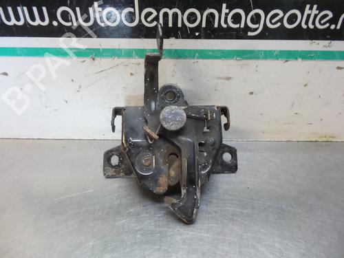 Used Hood lock HYUNDAI SANTA FÉ I (SM) 2.0 (135 hp) 19609760