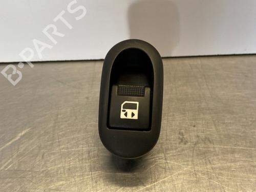 andre-peugeot-1007-km_-2005-34243750 main image