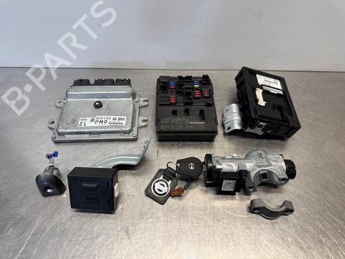 Used Switch NISSAN NOTE (E12) 1.2 (80 hp) 28354540