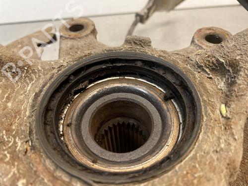 Højre hjullejehus spindel MAZDA MX-5 II (NB) 1.6 16V (NB6C) | BP31040378M28