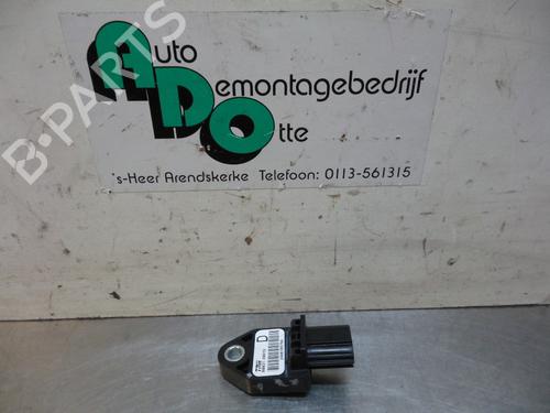 Used Electronic module TOYOTA COROLLA Verso (ZER_, ZZE12_, R1_) 1.8 (ZNR11_, ZNR11R) (129 hp) 19598984