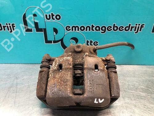 Venstre bremsekaliper foran MITSUBISHI COLT VI (Z3_A, Z2_A) 1.1 (Z31A, Z32A) | BP28298350M105 