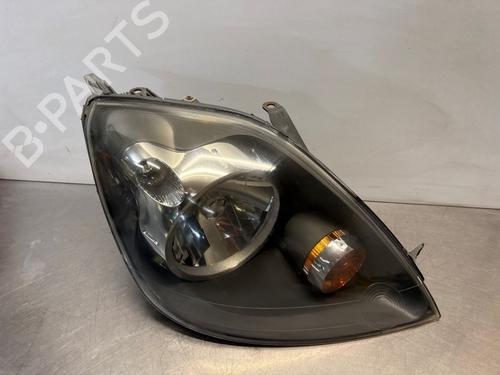 Used Right headlight FORD FIESTA V (JH_, JD_) 1.3 (69 hp) 29261722
