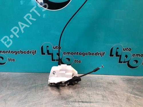 Türschloss links vorne für RENAULT TWINGO II (CN0_) 1.2 16V (CN04, CN0B) (75 hp) 28299238