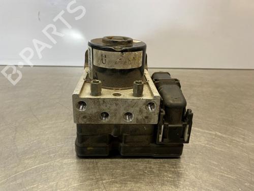 Used ABS pump ABS pump MAZDA 2 (DE_, DH_) 1.3 (DE3FS) (75 hp) 33116141 33116141