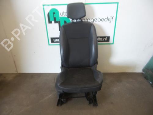Used Right front seat Right front seat 19609861 19609861