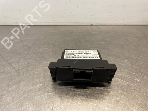 Elektronisk modul VW GOLF VI (5K1) 1.2 TSI (105 hp) 30121319