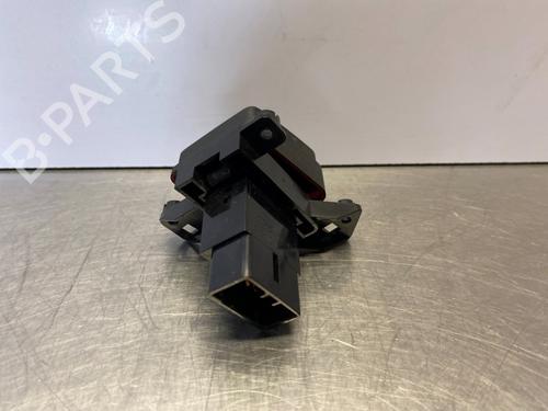 Warning switch HYUNDAI i30 Estate (FD) 1.6 | BP38681069I22 - Image 2