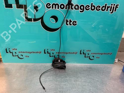 Used Rear right lock RENAULT CLIO III (BR0/1, CR0/1) 1.2 16V (BR0P, CR0P) (101 hp) 19622522