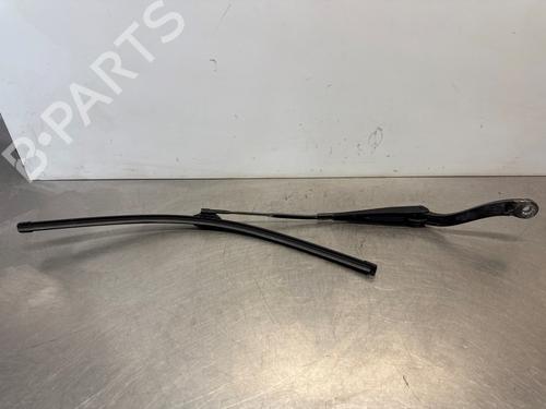 Front windshield wiper arm MERCEDES-BENZ C-CLASS (W204) C 200 Kompressor (204.041) | BP29056539C143 