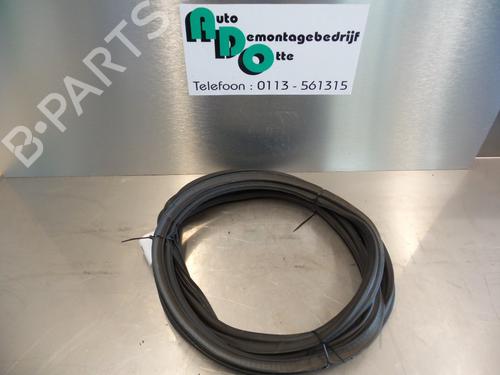 Used Rubber door seal OPEL ASTRA G Convertible (T98) 1.6 (F67) (103 hp) 19589307