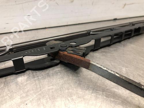 Front windshield wiper arm TOYOTA STARLET (_P9_) 1.3 (EP91_, EP91R) | BP29868310C143 