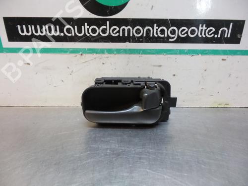 Used Front right exterior door handle NISSAN X-TRAIL I (T30) 2.2 DCi (114 hp) 19609634