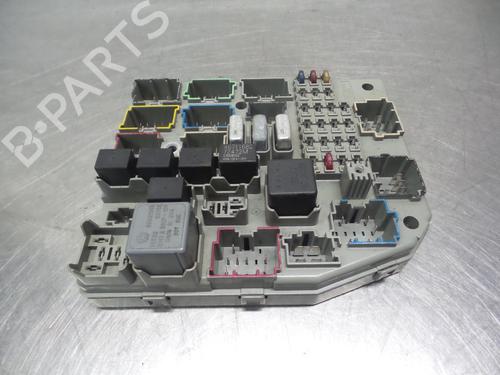 Used Fuse box Fuse box JEEP GRAND CHEROKEE I (ZJ, ZG) 5.2 i 4x4 (ZJ) (215 hp) 19593719 19593719