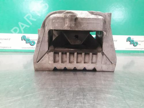 Used Engine mount Engine mount VW JETTA III (1K2) 1.9 TDI (105 hp) 19615095 19615095