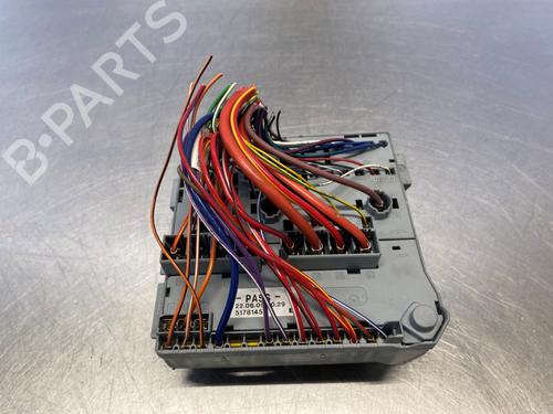 Fuse box ABARTH 500 / 595 / 695 1.4 (312.AXT1A) | BP38681019E1 - Image 3