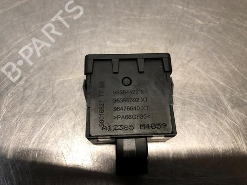 Switch PEUGEOT 208 I (CA_, CC_) 1.2 VTI 82 | BP29965540I30