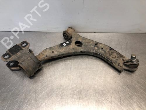 Used Right front suspension arm VOLVO V40 Hatchback (525) D2 (114 hp) 30052137