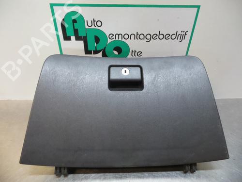 Used Glove box Glove box TOYOTA COROLLA Verso (_E12_) 2.0 D-4D (CDE120_, CDE120R) (90 hp) 19605353 19605353