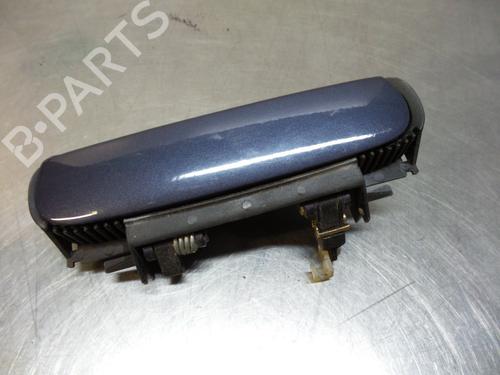 front-right-exterior-door-handle-audi-a6-c5-4b2-24-1997-1998-1999-2000-2001-2002-2003-2004-2005-19594596 main image