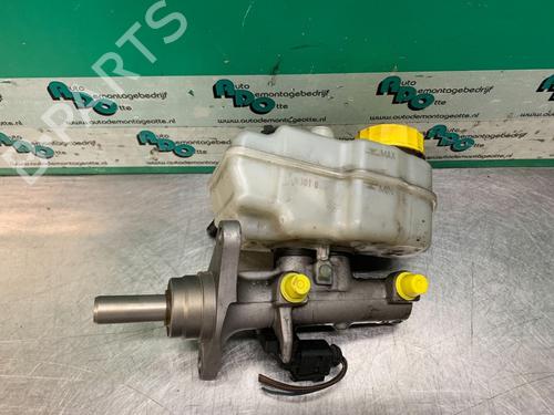 Used Brake master cylinder SEAT IBIZA IV ST (6J8, 6P8) 1.2 TDI (75 hp) 19619797