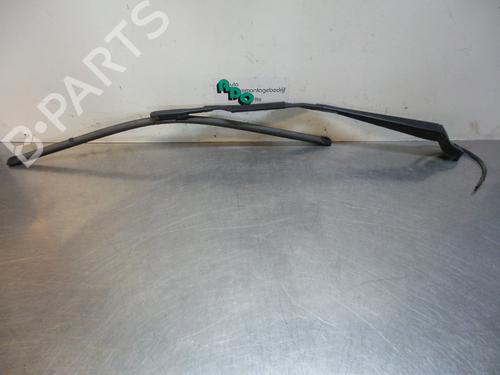 Used Front windshield wiper arm MERCEDES-BENZ VITO / MIXTO Van (W639) 109 CDI (639.601, 639.603, 639.605) (95 hp) 19598477