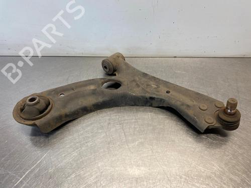 Used Right front suspension arm CHEVROLET AVEO Saloon (T300) 1.2 (86 hp) 30167765