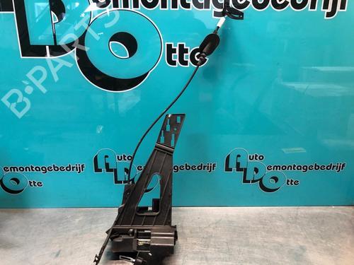 Højre bagtil lås Højre bagtil lås FORD FUSION (JU_) 1.4 (80 hp) 28297581 28297581