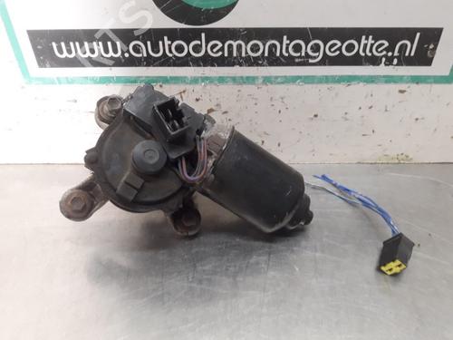 Used Front wiper motor TOYOTA STARLET (_P8_) 1.3 12V Cat (EP81) (75 hp) 19614575