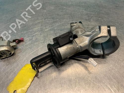 Switch NISSAN MICRA III (K12) 1.2 16V | BP27668059I30