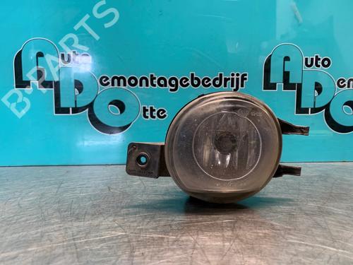 Used Left front fog light TOYOTA YARIS (_P1_) 1.3 (SCP12_, SCP13_, SCP12R, SCP13R) (87 hp) 19628378