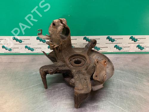 Used Right front steering knuckle VW POLO IV (9N_, 9A_) 1.4 16V (75 hp) 19618057