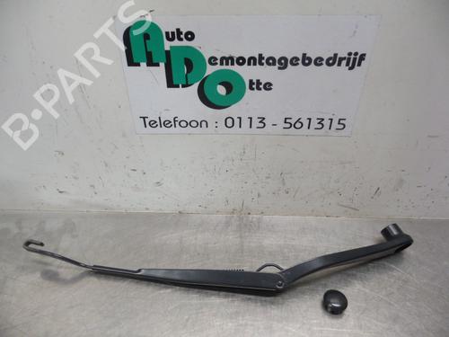 Used Front windshield wiper arm CHRYSLER 300C (LX, LE) 2.7 (193 hp) 19593299