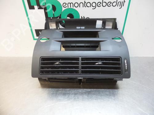 Used Air vent CITROËN C4 Coupe (LA_) 1.4 16V (88 hp) 19606004